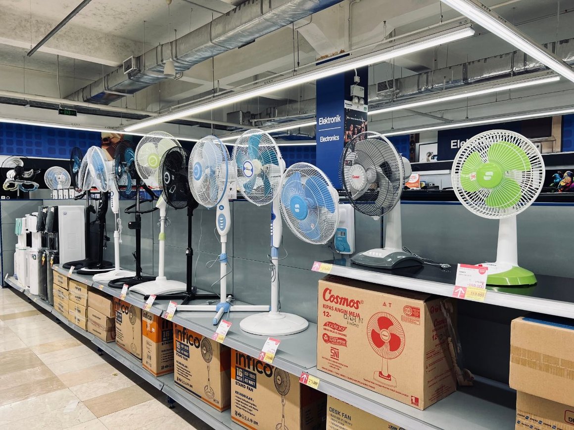 Минпромторг планирует «подружить» торговлю и производителей российских товаров через господдержку