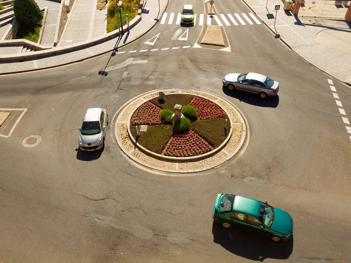 Власти будут отслеживать перемещение всех автомобилей в центральной России