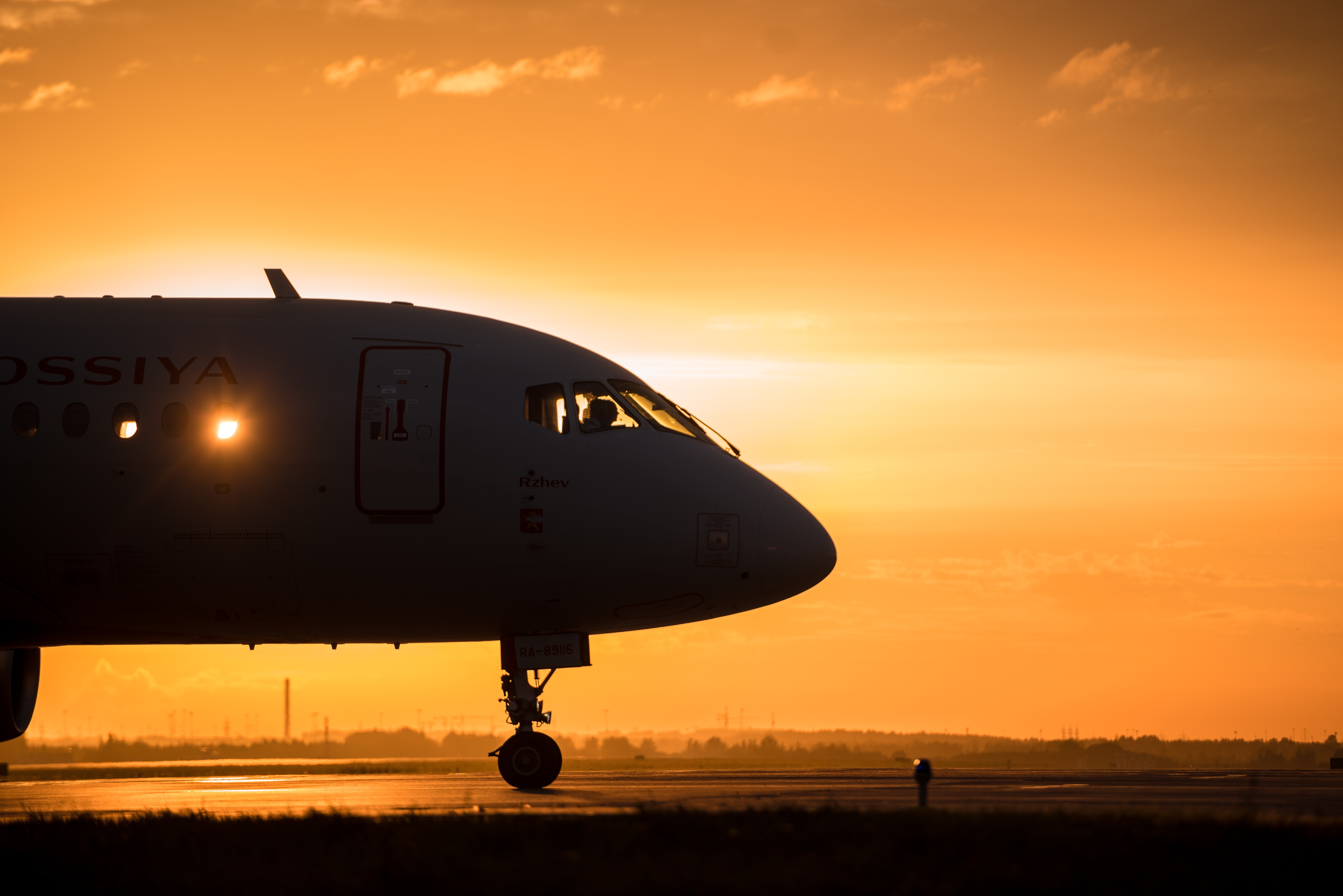 «Азимут» раскрыл детали расследования возгорания Superjet в Анталье
