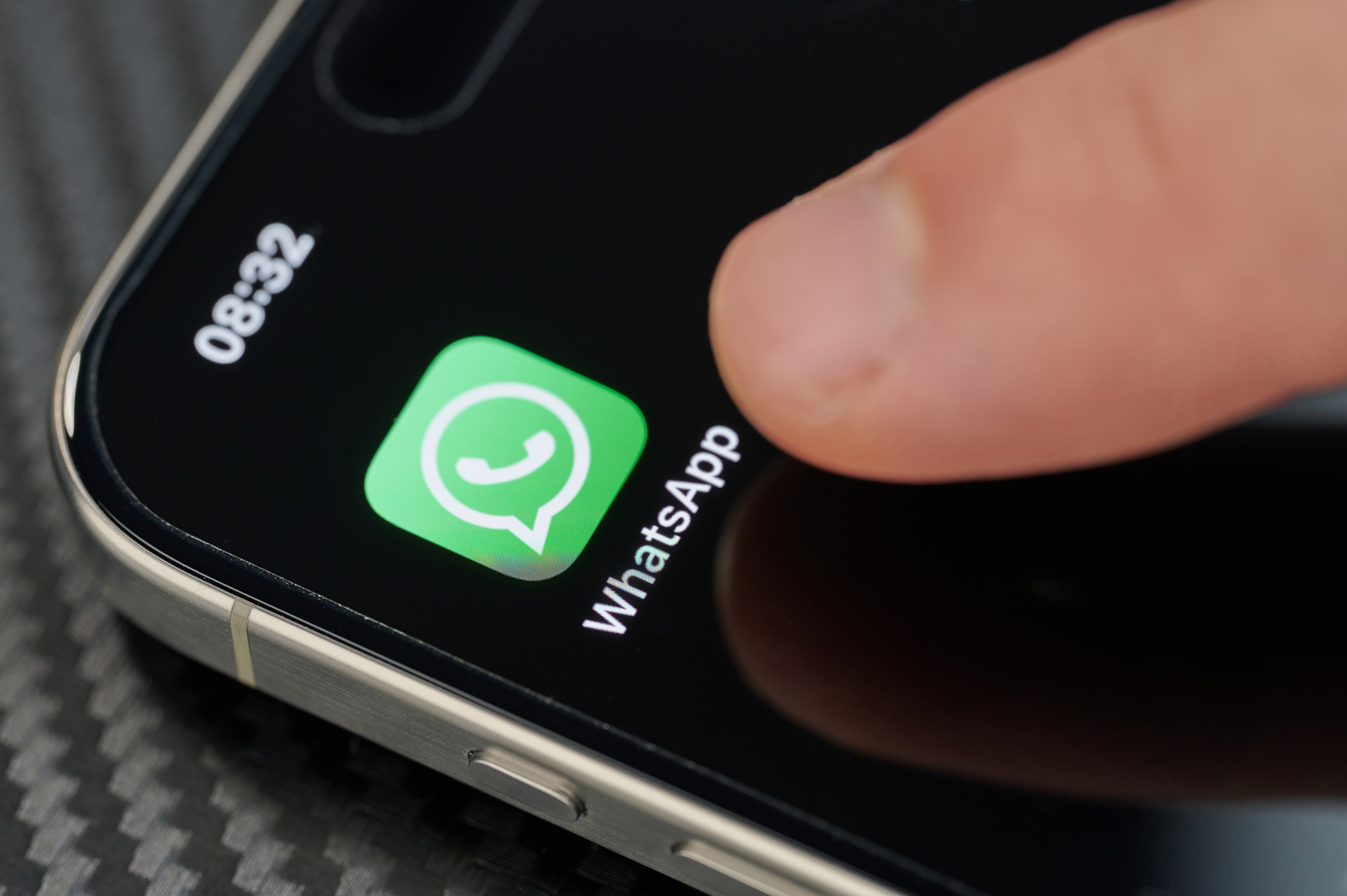 Meta* позволит пользователям добавить WhatsApp в Центр аккаунтов
