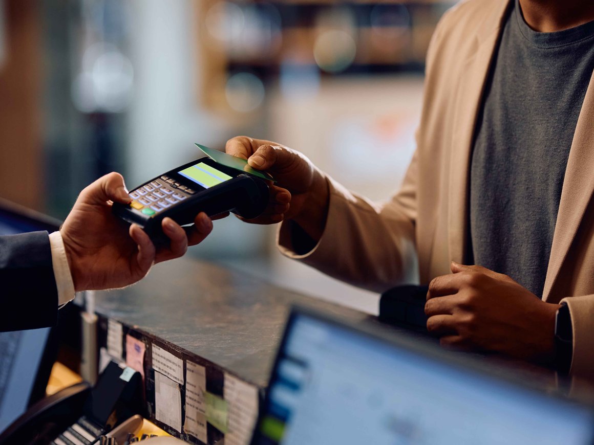 «Т-Банк» создал систему для контроля за тратами сотрудников по бизнес-картам