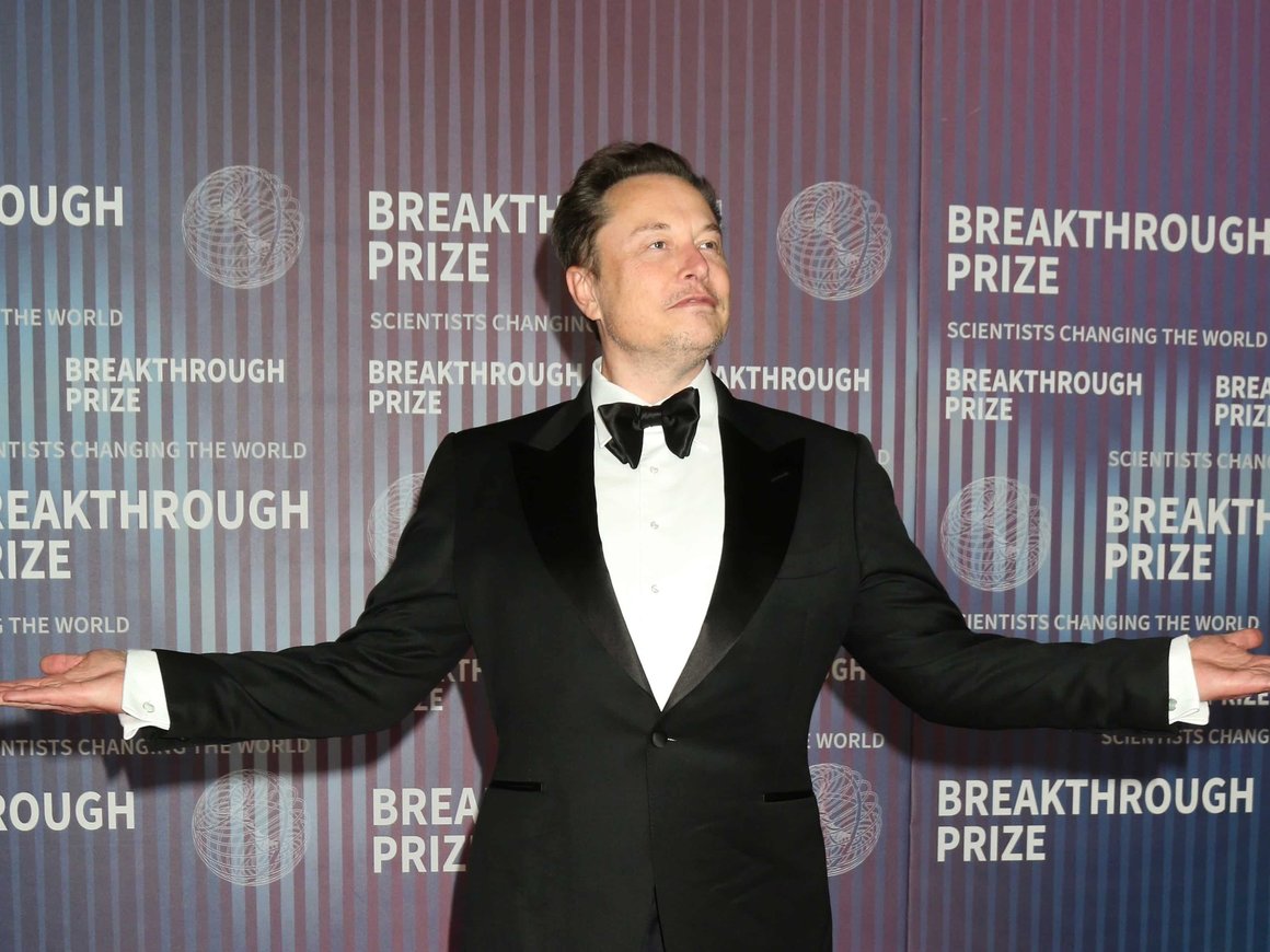 Илон Маск опроверг слухи о романе с премьер-министром Италии