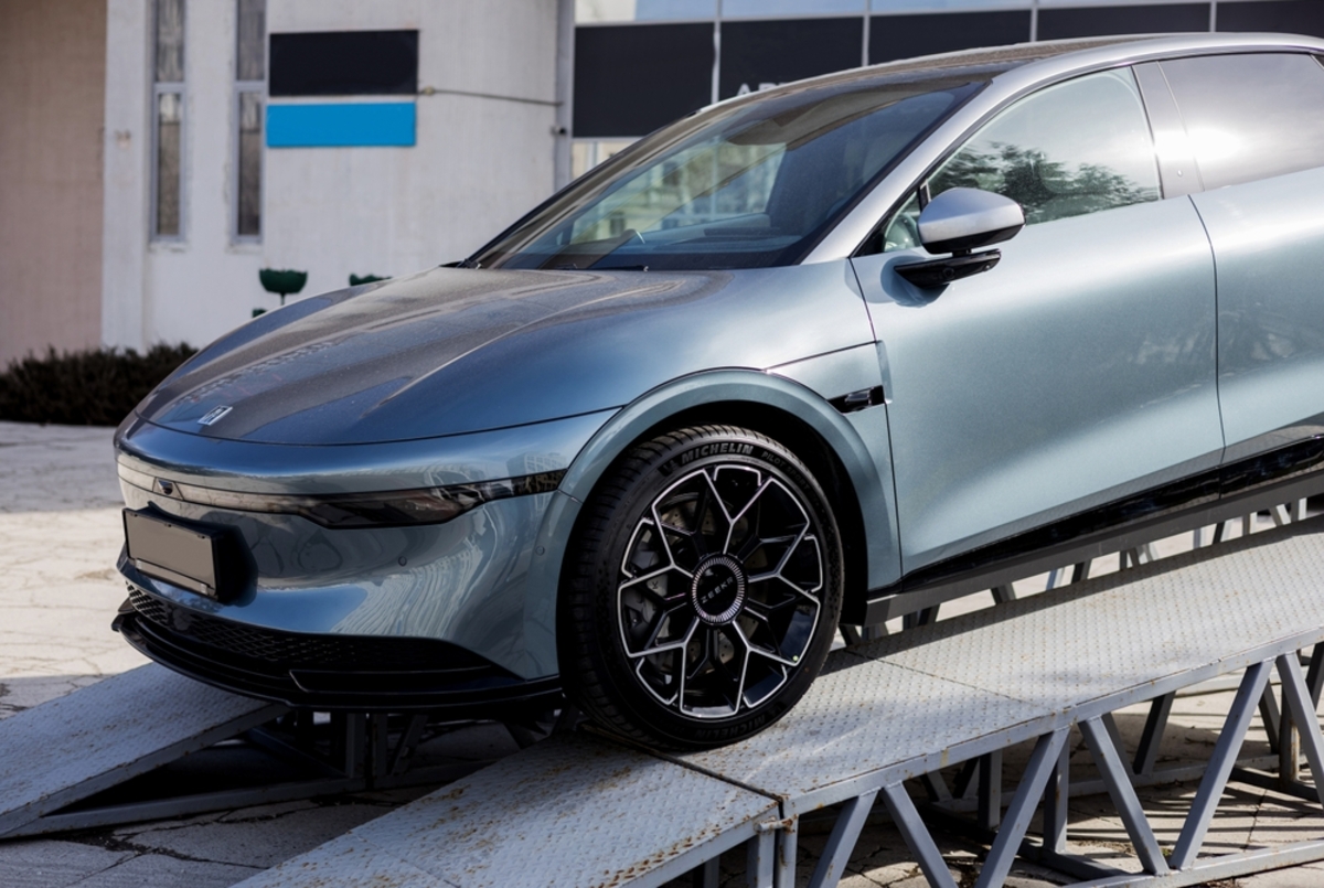 Китай экспортировал рекордные 400 тысяч подержанных авто в 2024 году