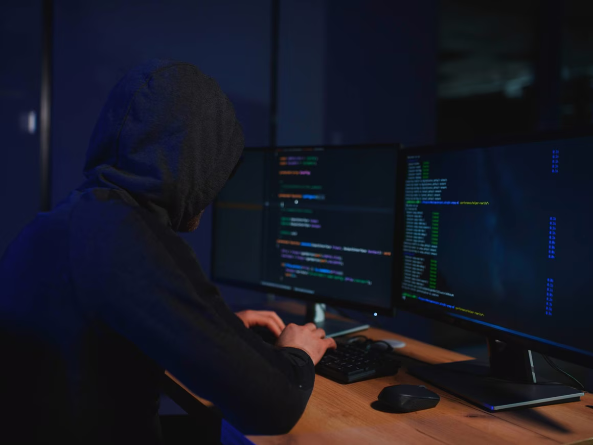 Роскомнадзор заявил о хакерской атаке на «Лукойл»