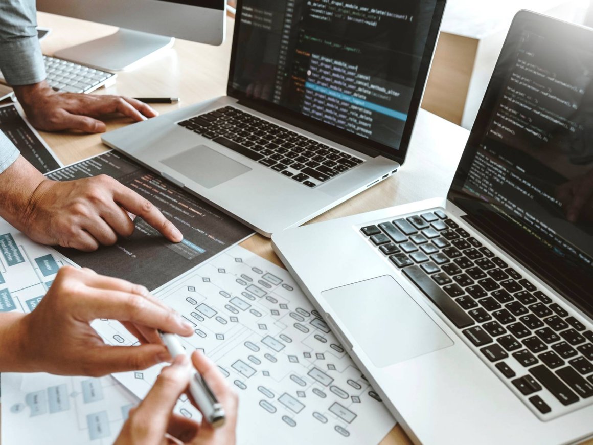 Red_mad_robot запустила платформу по созданию ИИ-агентов для бизнеса