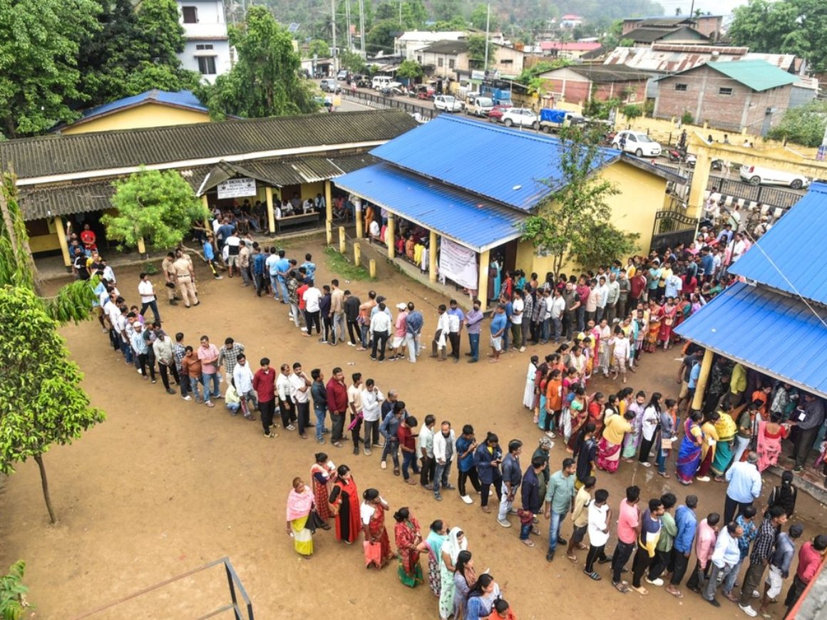 Из-за дефицита кадров российский бизнес стал нанимать больше «айтишников» из Индии и Пакистана