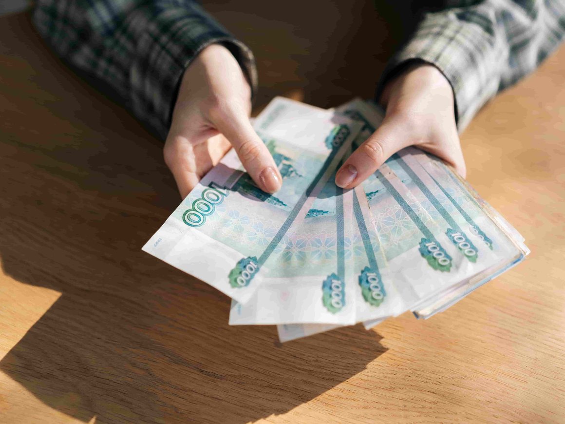 Объем наличных в обращении сократился до 570 млрд рублей — минимума за последние 9 лет