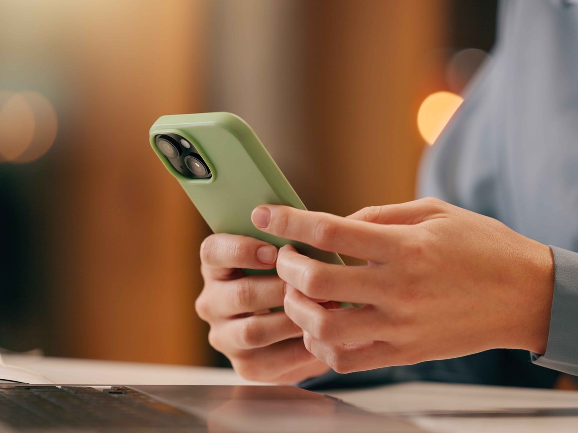 «Т-Банк» запустил маркетплейс и соцсеть в мобильном приложении