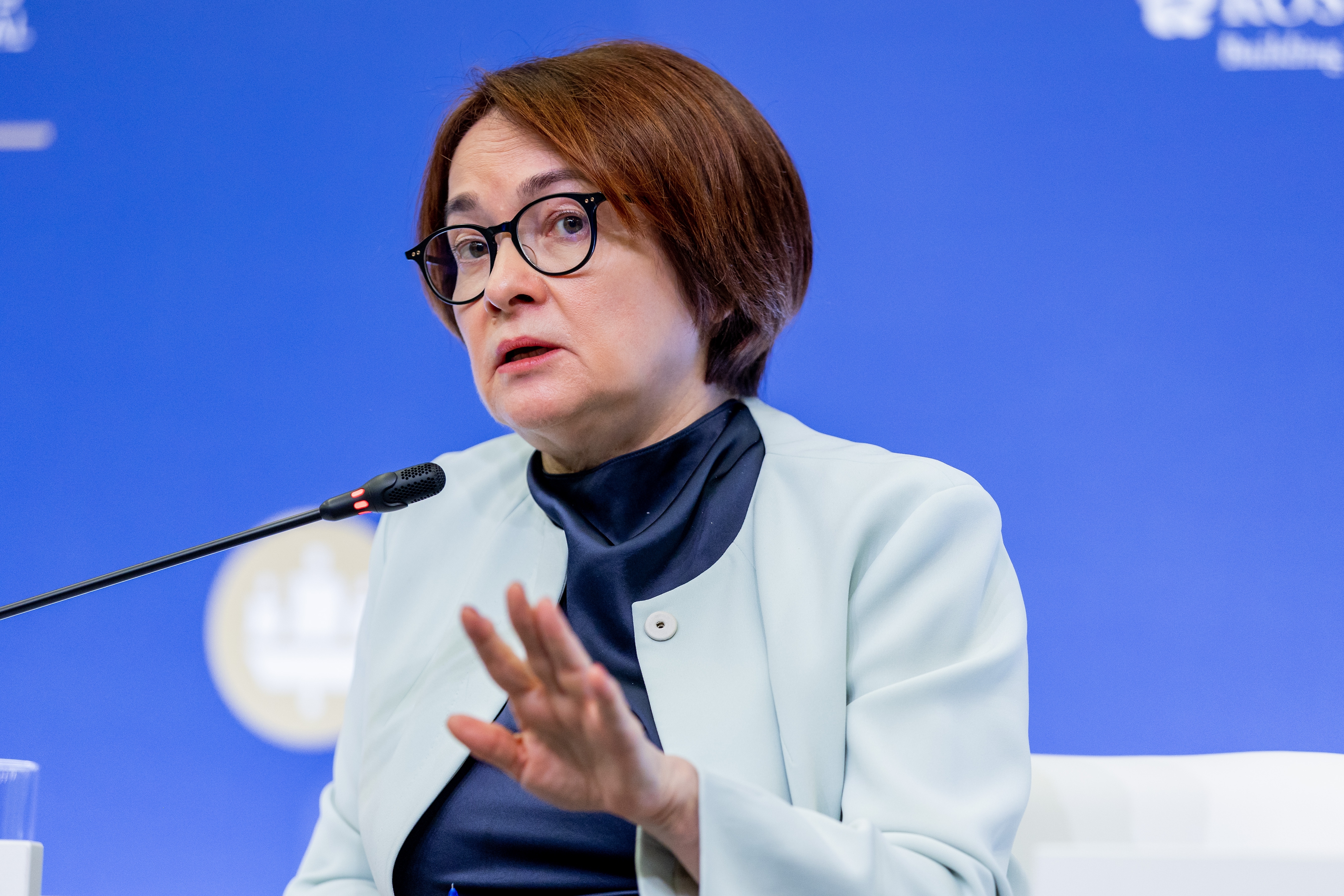 Набиуллина отвергла возможность заморозки вкладов россиян