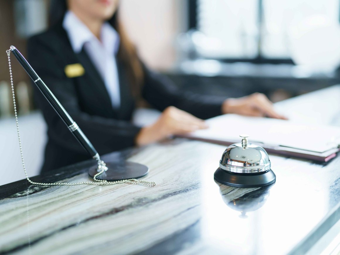 Фонд Iskra Ventures продал долю в разработчике ИИ-решений для бронирования отелей Hotellab