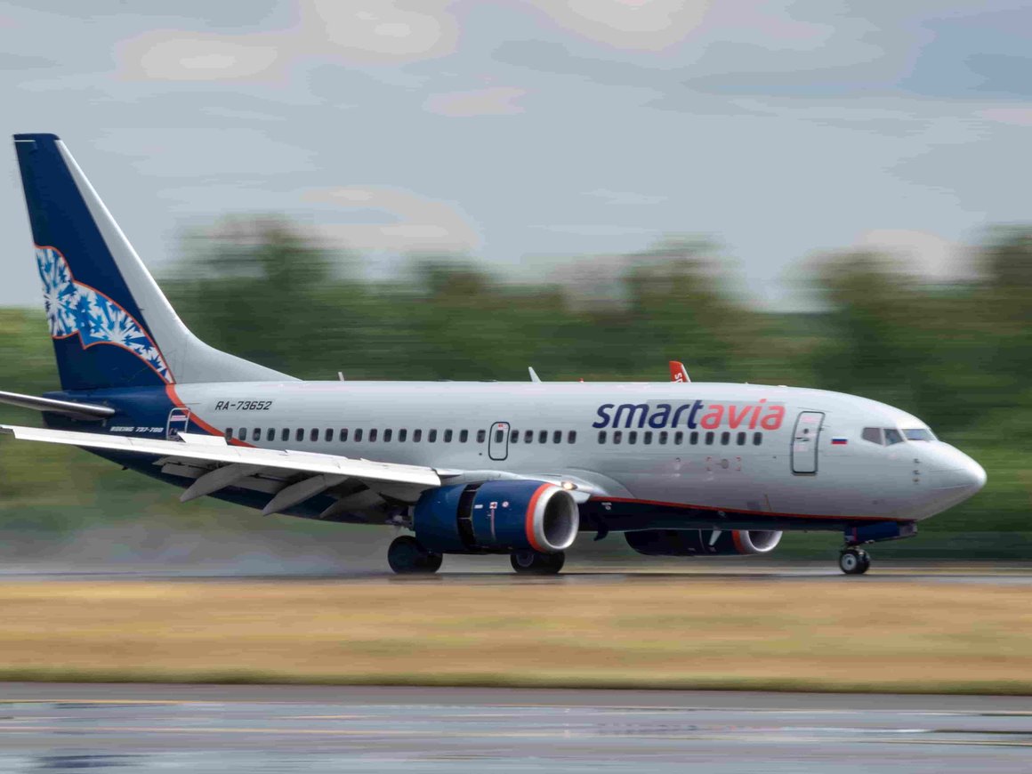 «Ситуация представляет угрозу жизни»: Ространснадзор нашел нарушения в работе авиакомпании Smartavia