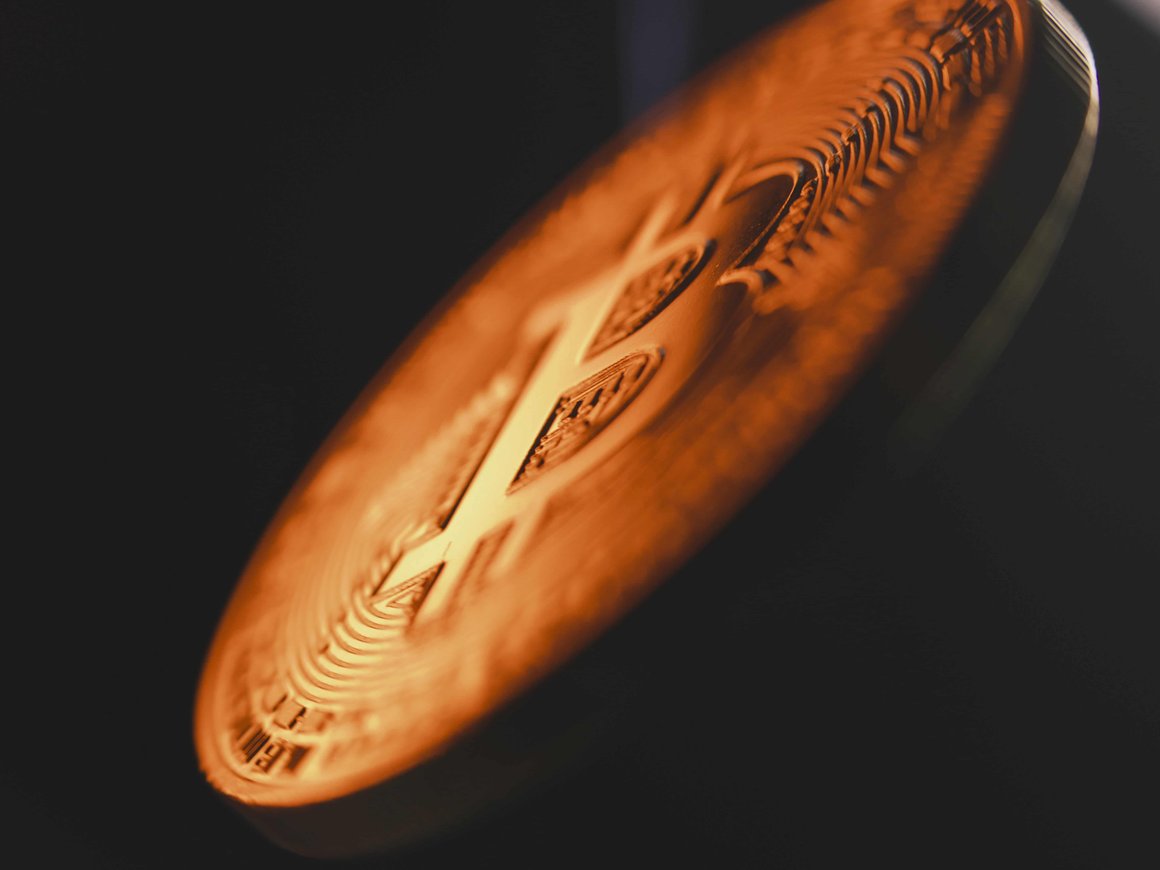 «Консервативный прогноз»: аналитики Bernstein предсказали биткоин по $200 тыс. к концу 2025 года