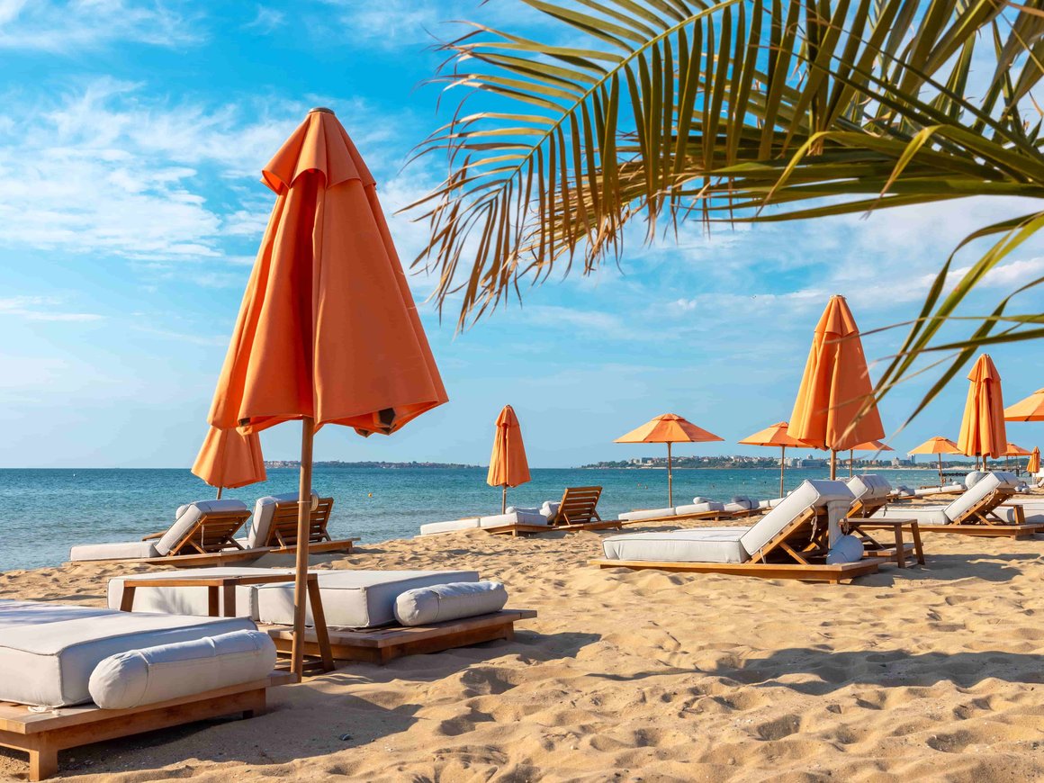 В Госдуме одобрили законопроект о присвоении звезд классификации горнолыжным курортам и пляжам