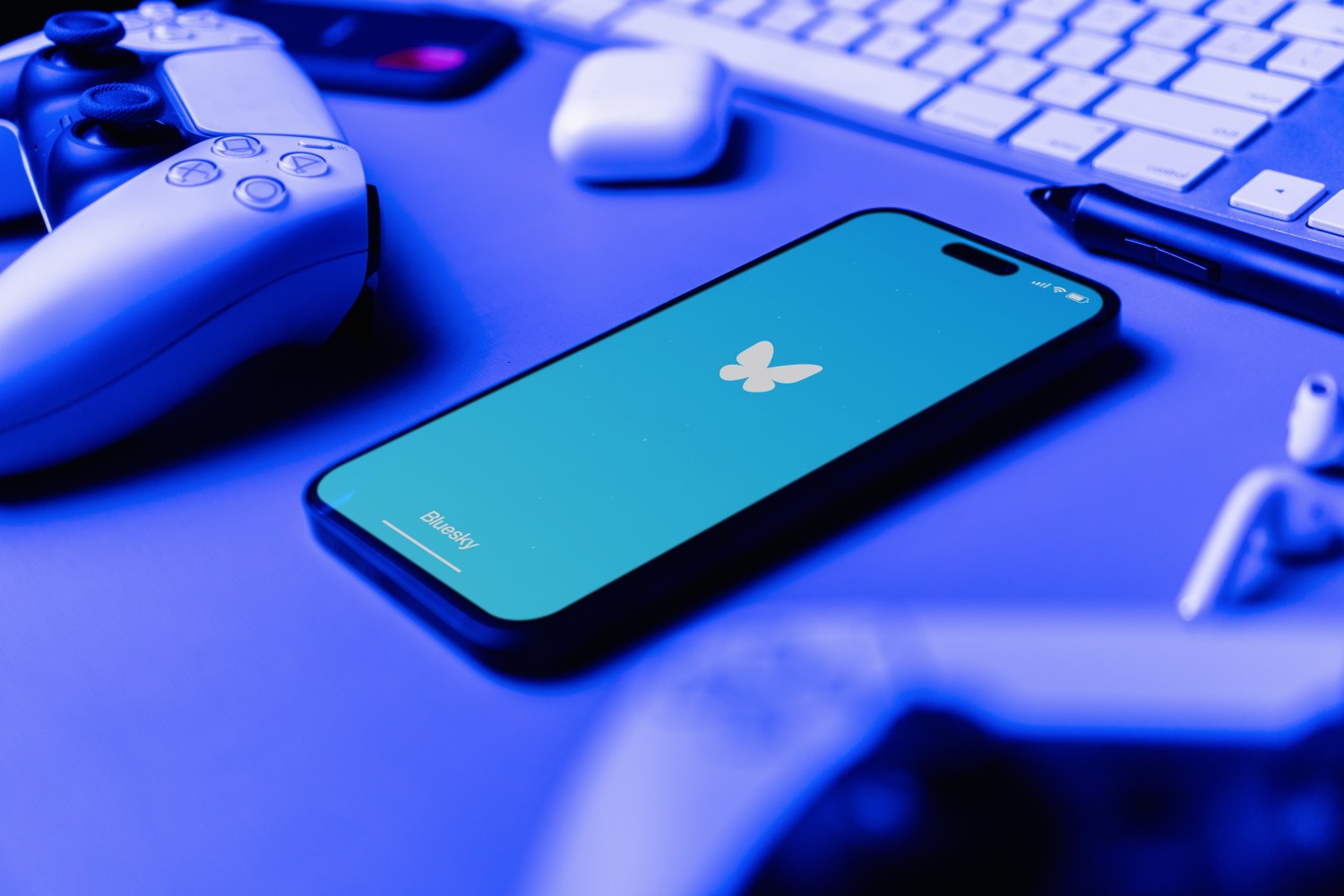 Bluesky — соцсеть будущего: децентрализованная альтернатива Twitter