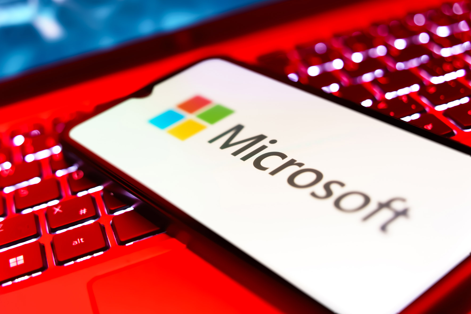 Microsoft заподозрила DeepSeek в незаконном получении данных OpenAI — Bloomberg
