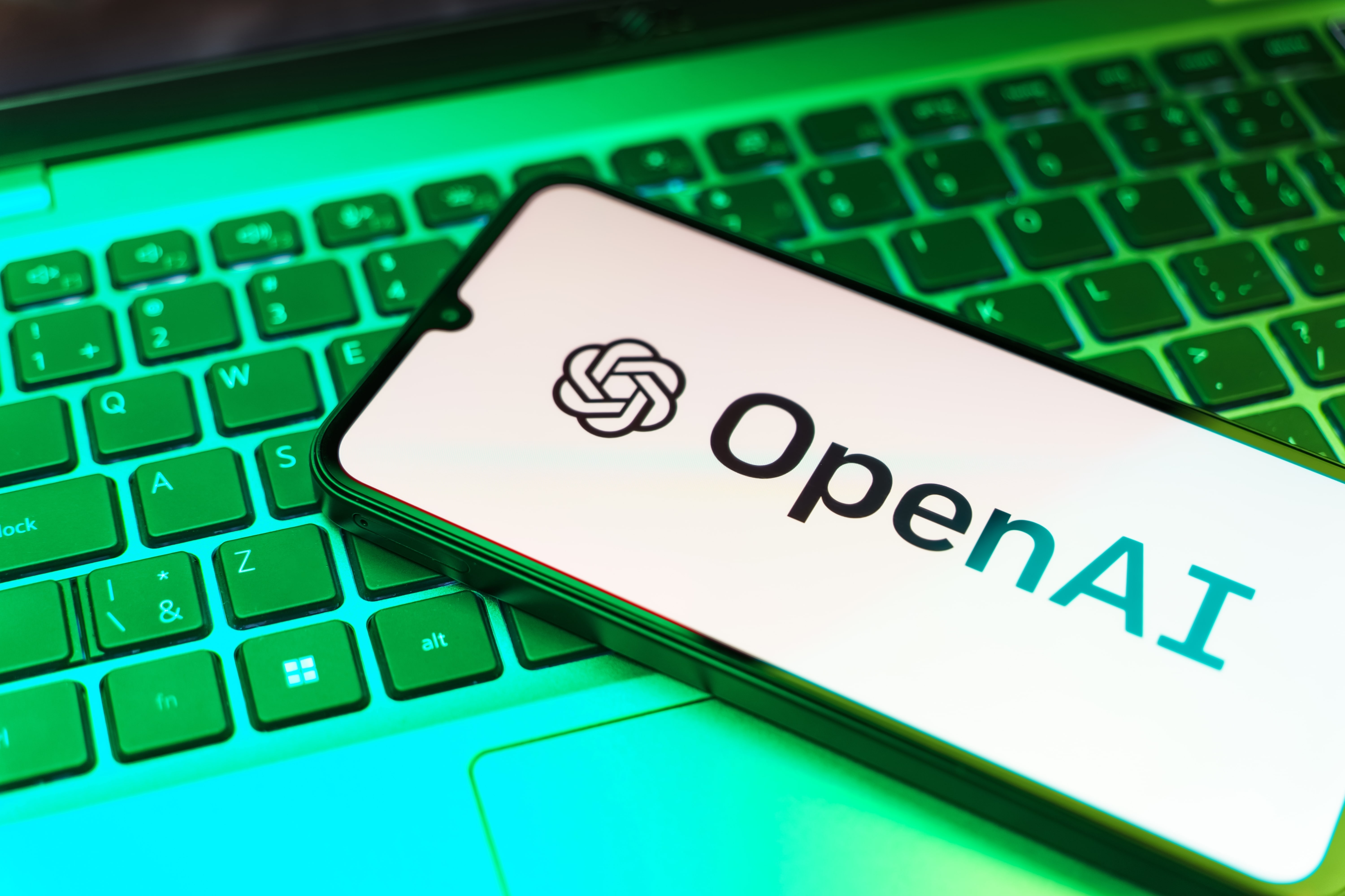 OpenAI призвала ограничить экспорт ИИ-моделей в «страны-соперники» США