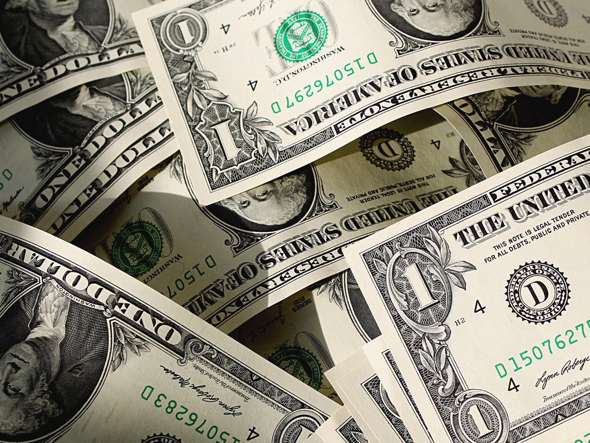 Доллар на Форекс превысил 111 рублей