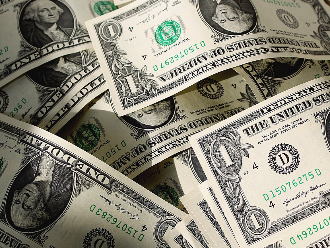 Курс доллара на Форекс превысил 108 рублей