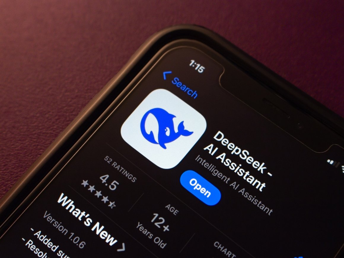 DeepSeek предупредила о распространении дезинформации о своем чат-боте