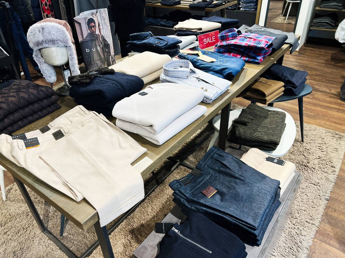 Дистрибутор одежды Bugatti прекратит деятельность в России