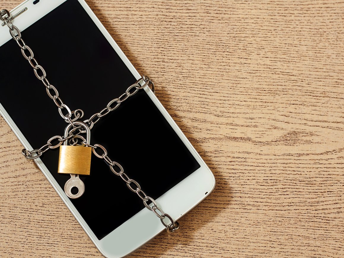 Операторы выступили против передачи данных о звонках и местоположении абонентов Роскомнадзору