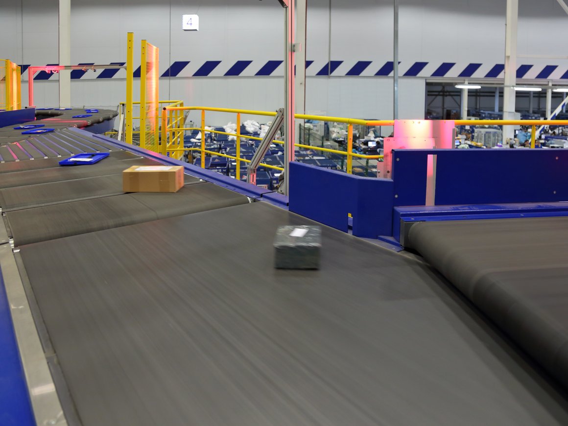 «Почта России» запустила доставку из Asos и других европейских маркетплейсов