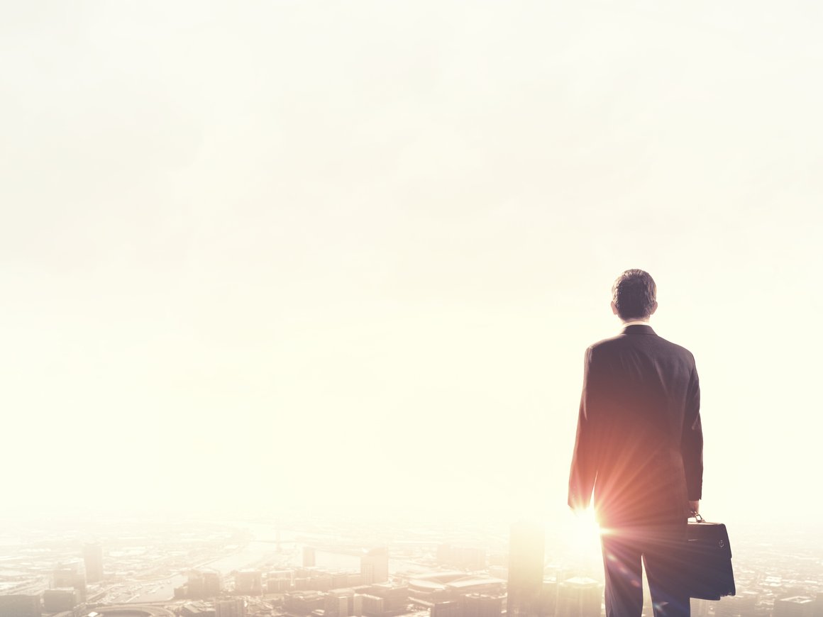 Uniqlo завершил бизнес в России, «Яндекс.Маркет» будет производить мебель: главное 22 августа