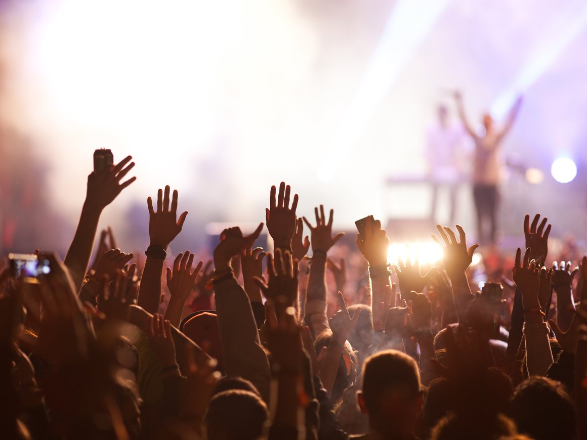 Материнская структура «Альфа-банка» получила 25% в билетном операторе «Кассир.ру»