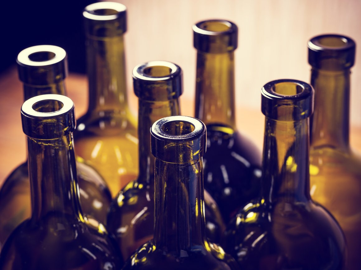 Алкоголь вреден для мозга даже в умеренных количествах — новое исследование