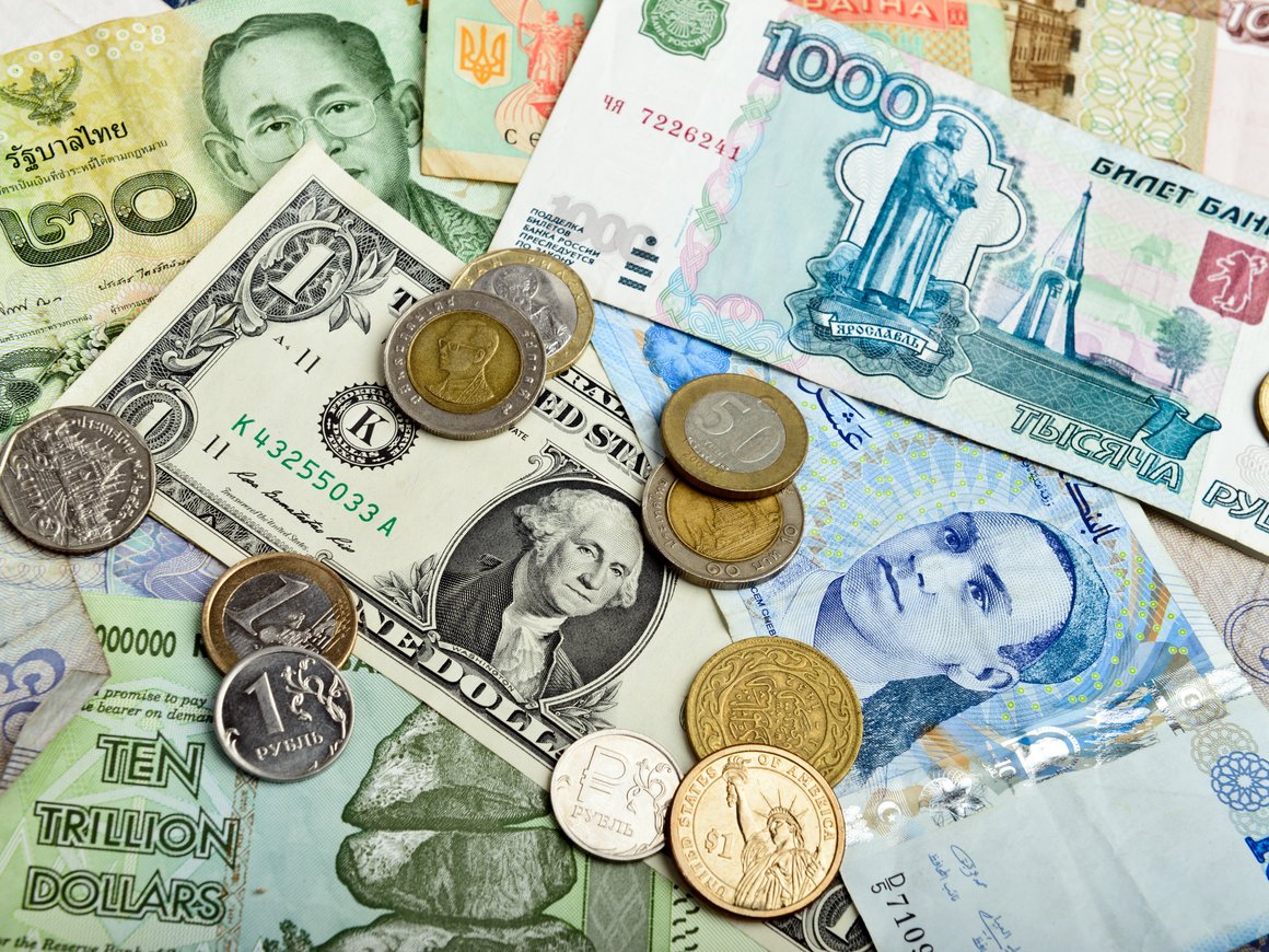 Повышенные налоги для уехавших, Санта-трекер, пассажиры iFly вернулись: главное 25 декабря