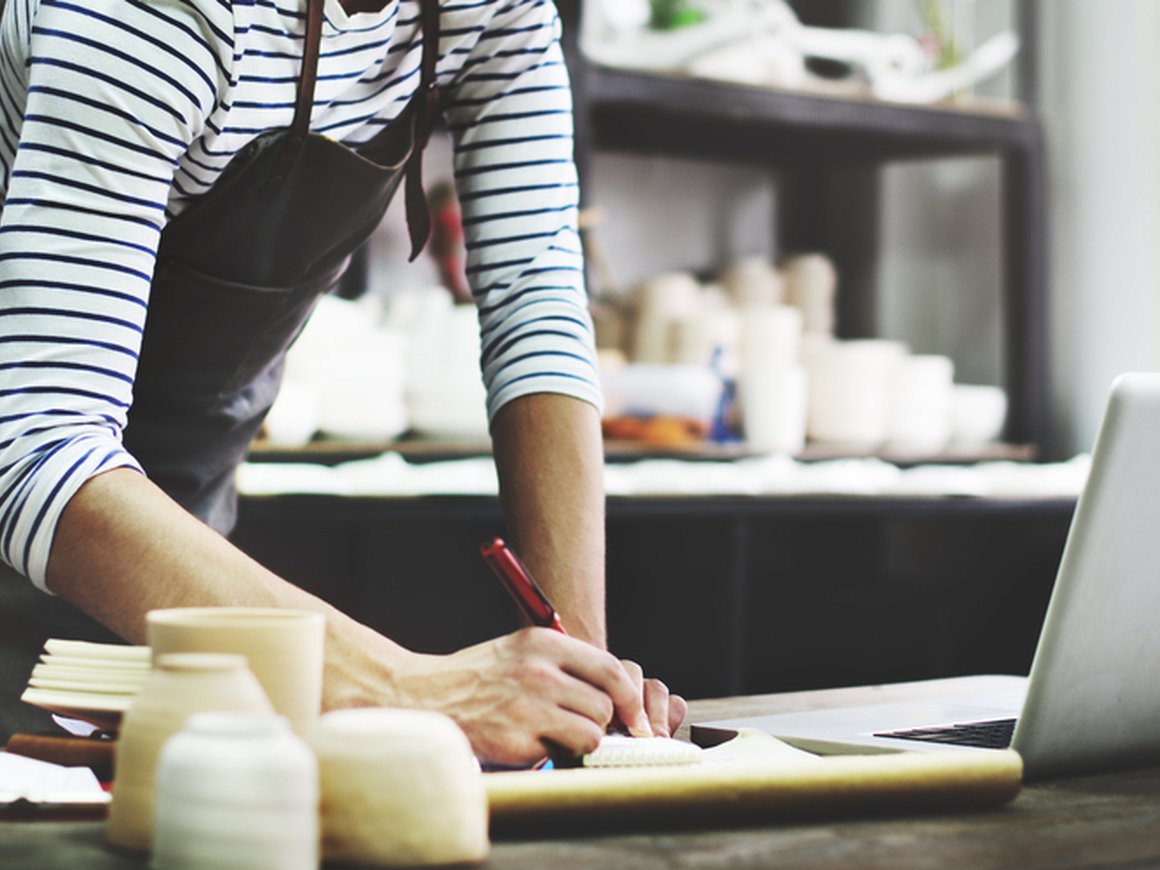 Правительство пообещало малому бизнесу из пострадавших отраслей гранты на зарплаты