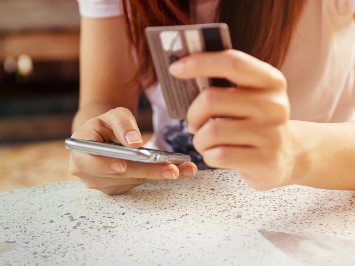 Банки столкнулись с резким всплеском автоатак на клиентов