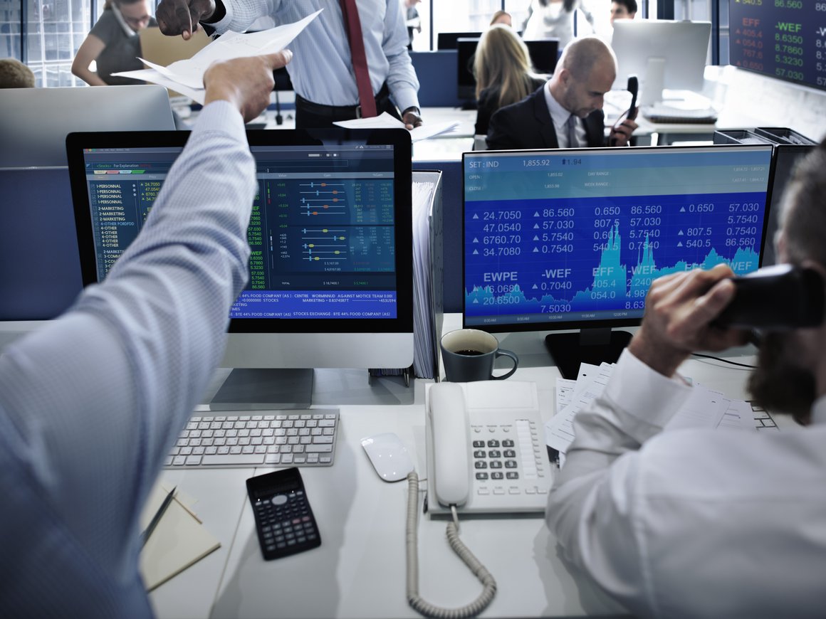 Россияне стали чаще инвестировать в нацкомпании