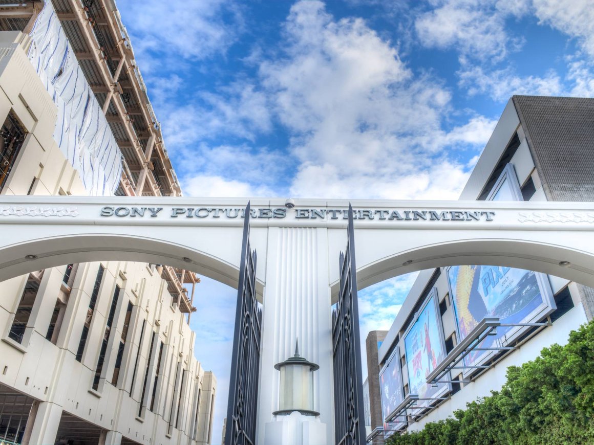 Экс-представительство Sony Pictures в России потребовало с киносетей 1 млрд рублей