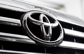 Сборка автомобилей на всех заводах Toyota в Японии остановлена на неопределенный срок из-за сбоя