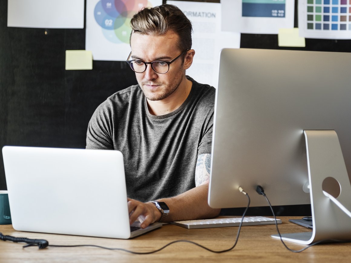 Открыто голосование по поводу введения в календарь профессиональных праздников Дня ИТ-предпринимателя