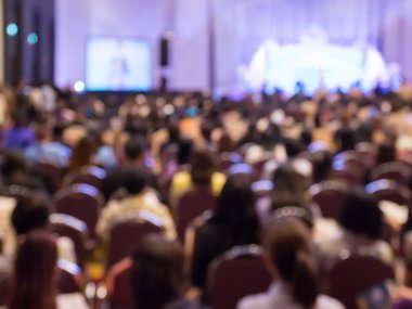 Топ-5 трендов в пиаре на 2022 год: слияние с маркетингом, сопротивление онлайну и другое