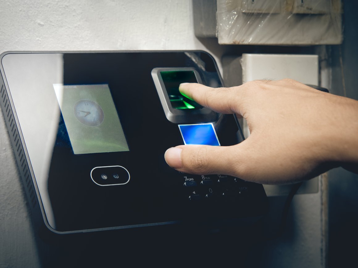 В России протестируют оплату по биометрии в ноябре 2023 года