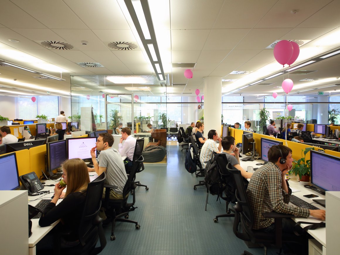 «Тинькофф» запустит сервисы для вывода продукции предпринимателей на маркетплейсы