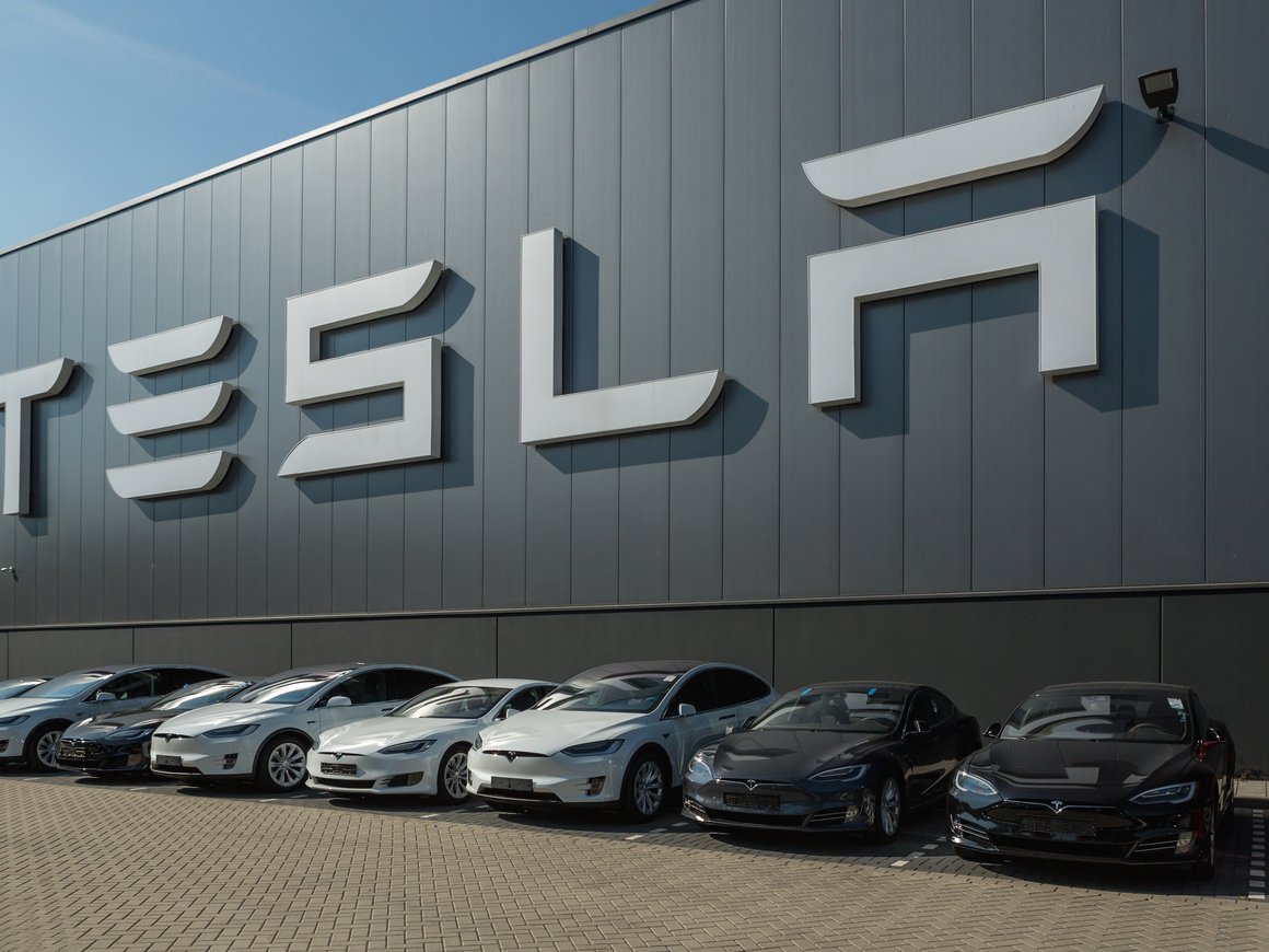 Tesla может открыть завод в России