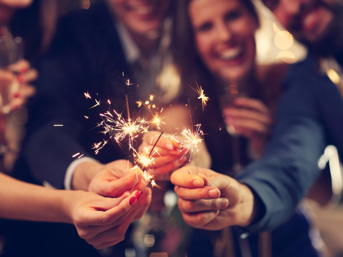 В 2022 году средний чек при бронировании туров на Новый год вырос почти до 148 тыс. рублей