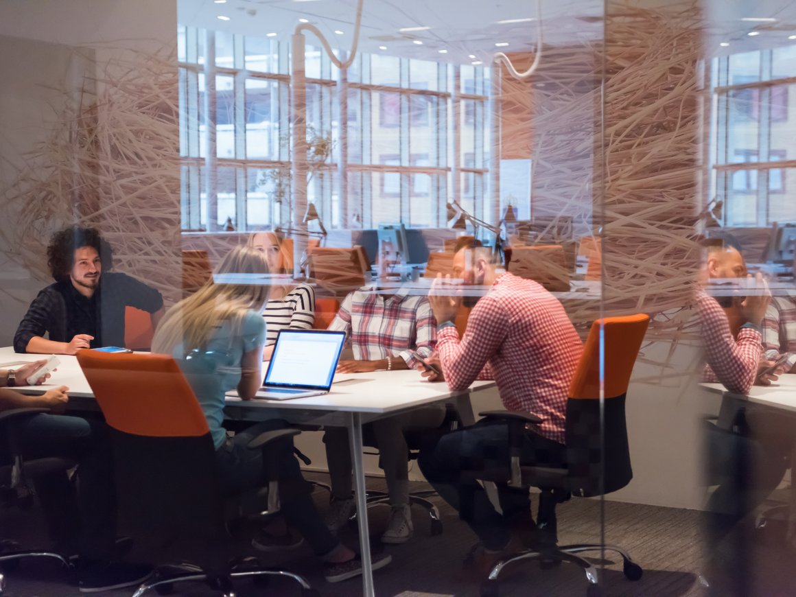 Акселератор Mendeleev подвел итоги демо-дня программы Mendeleev.start