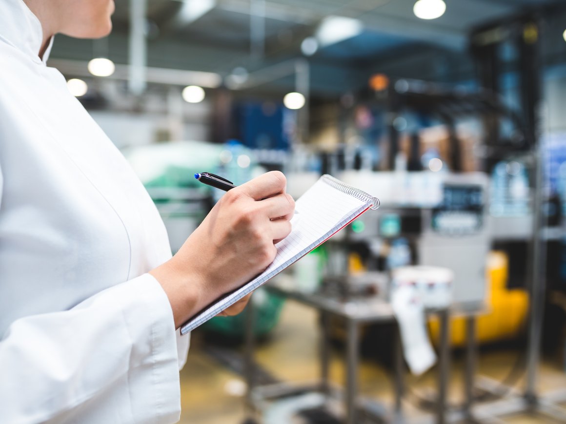 В России в два раза сократилось количество проверок бизнеса