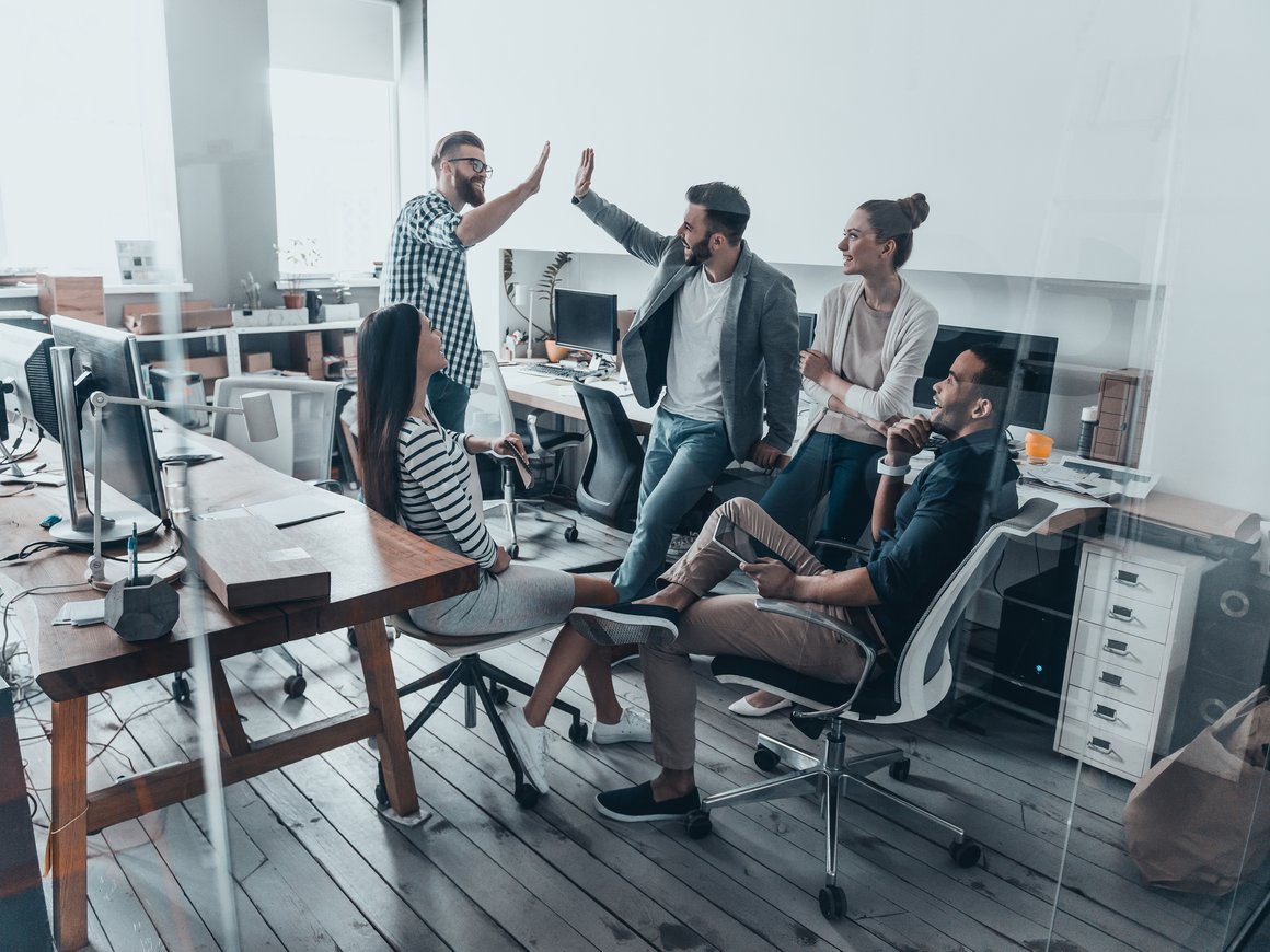 Аутстаффинг IT-специалистов: всё, что нужно знать об аренде разработчиков, прежде чем начинать проект