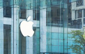 Apple приблизилась по капитализации к самой дорогой компании мира
