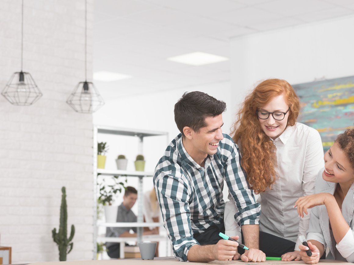 «Не трудишься — не получаешь профит». Как устроиться на первую работу и не разочароваться