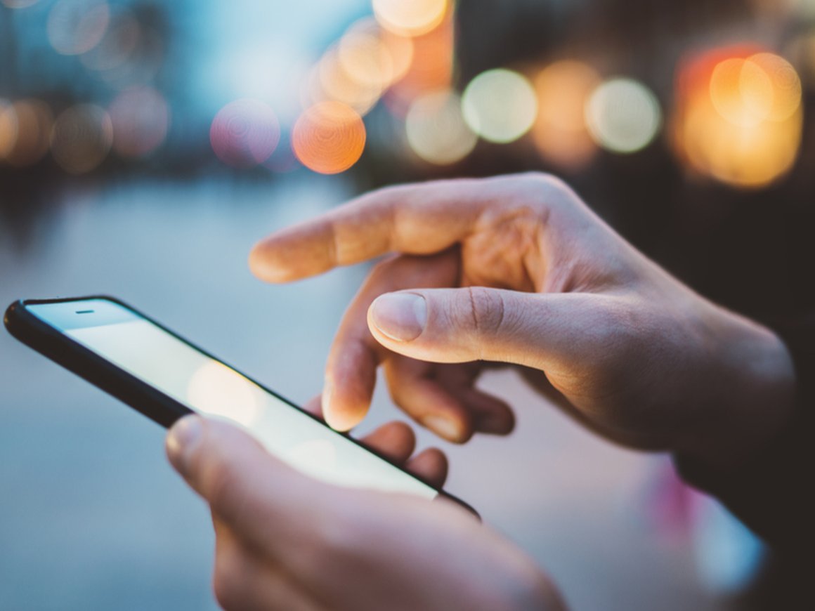 Доля владеющих смартфоном москвичей достигла 91%