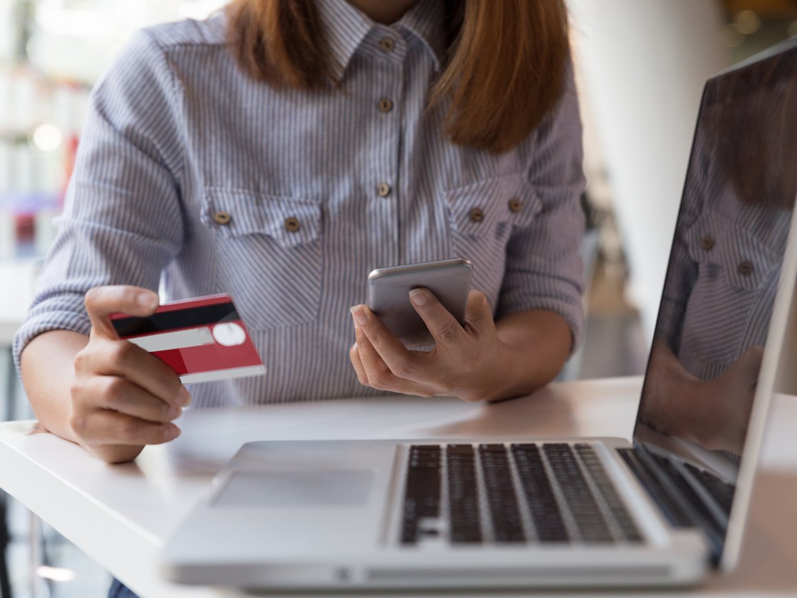 Борьбу с телефонными и онлайн-мошенниками переведут в автоматический режим