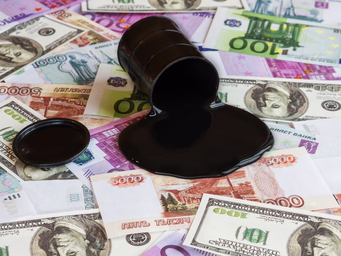 ЦБ указал на снижение цены нефти до $25 при рисковом сценарии развития экономики