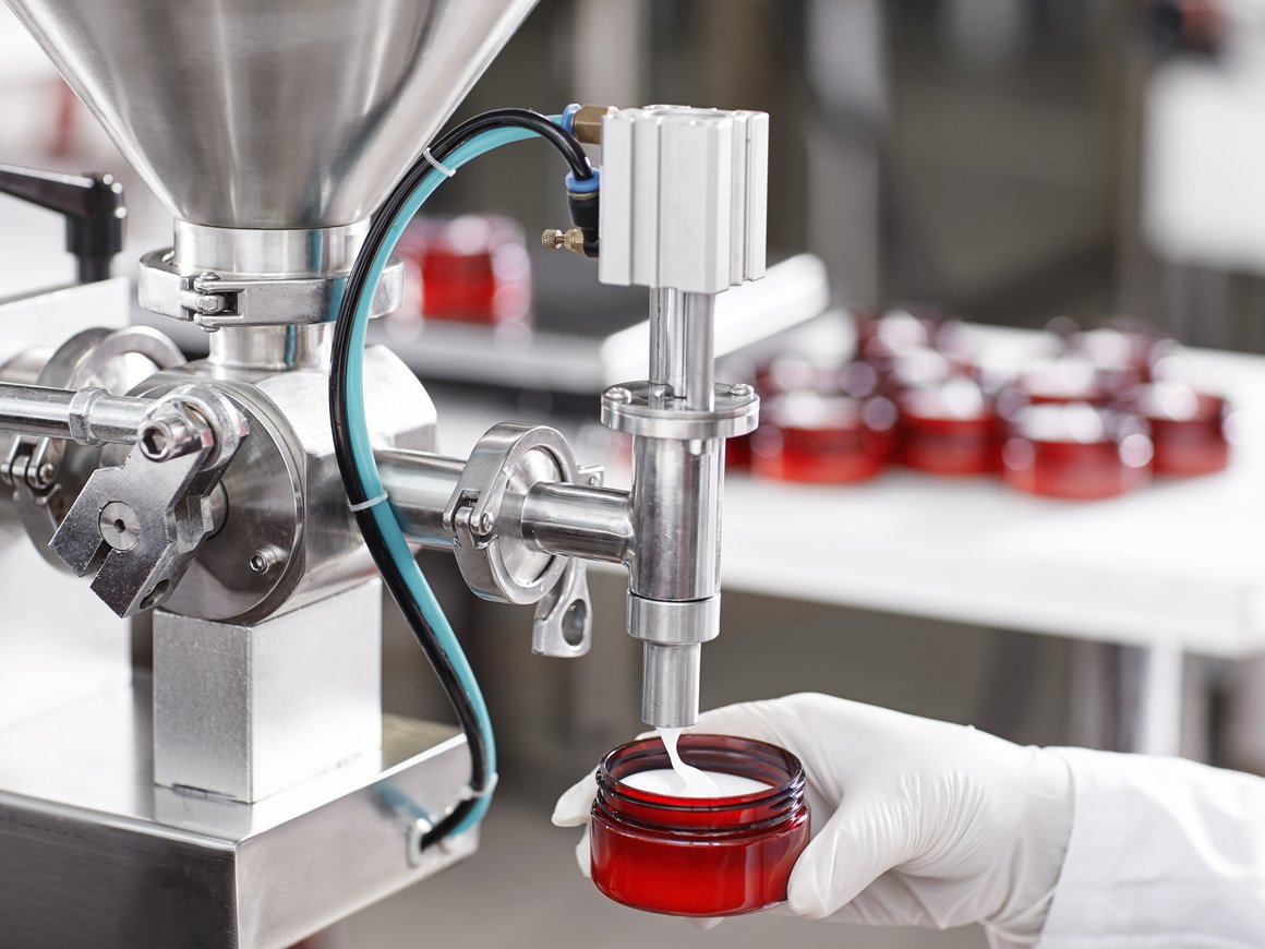 «Арнест» планирует запустить контрактное производство косметики на заводе Oriflame